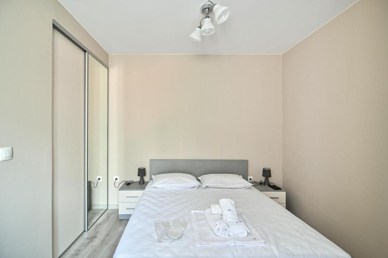 Appartement Cozy Flats Nearby Center Free Park Area à Varna Extérieur photo